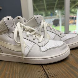 Nike Court Borough Mid White Size 5.5