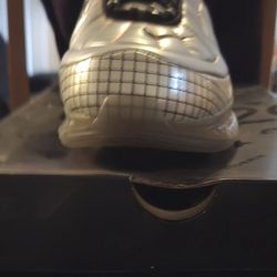 Nike Model 818's 2023 Size 10.5