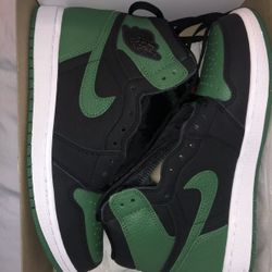 Air Jordan 1 Retro High Pine Green 2.0
