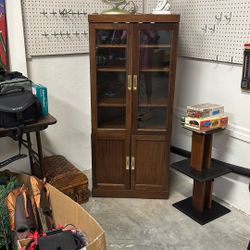 Stereo cabinet