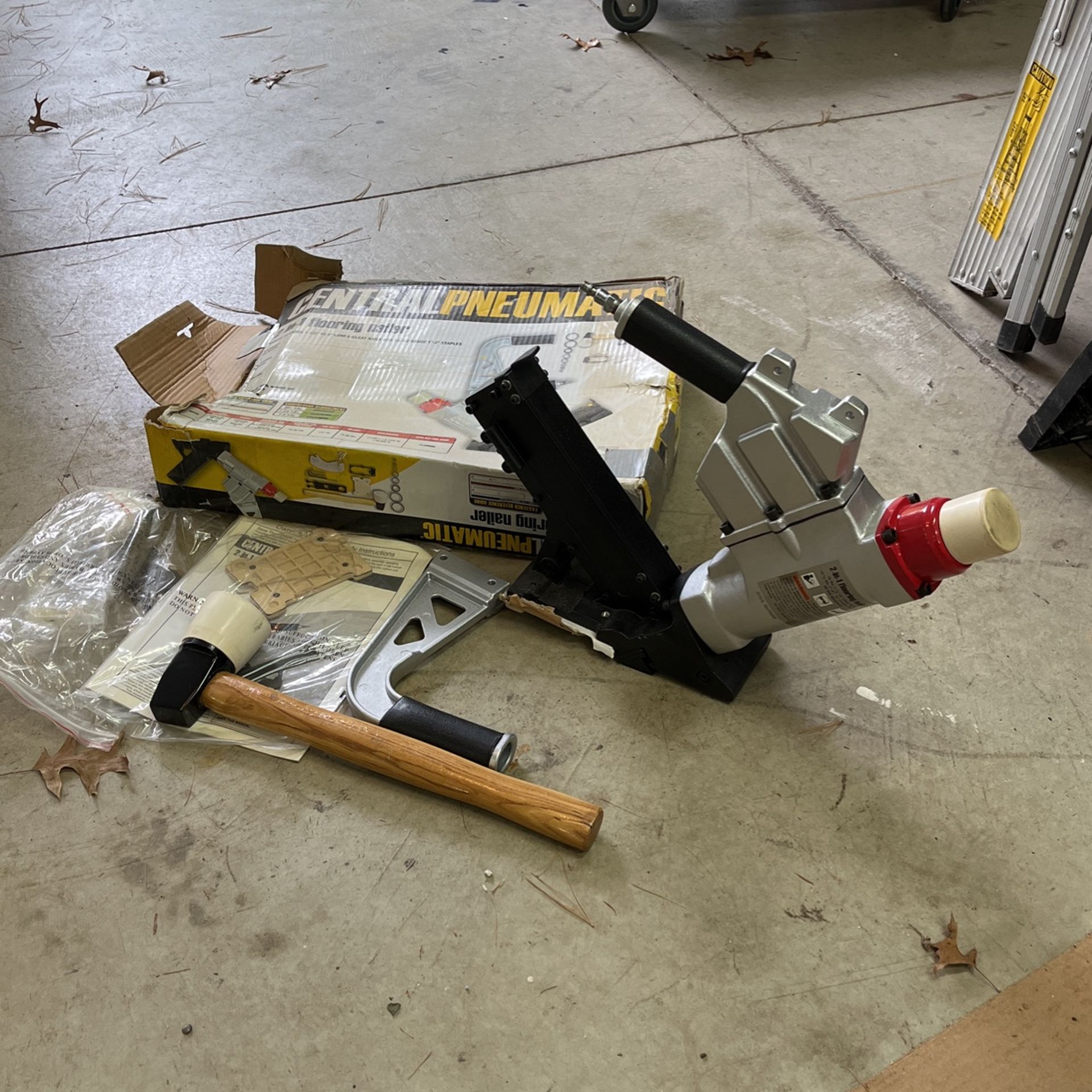 Flooring Nailer