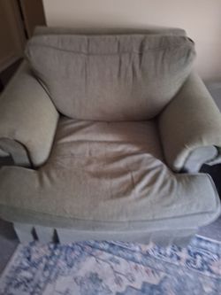 2 Living Room Chairs, Ottoman
