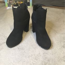 Chelsea Boots