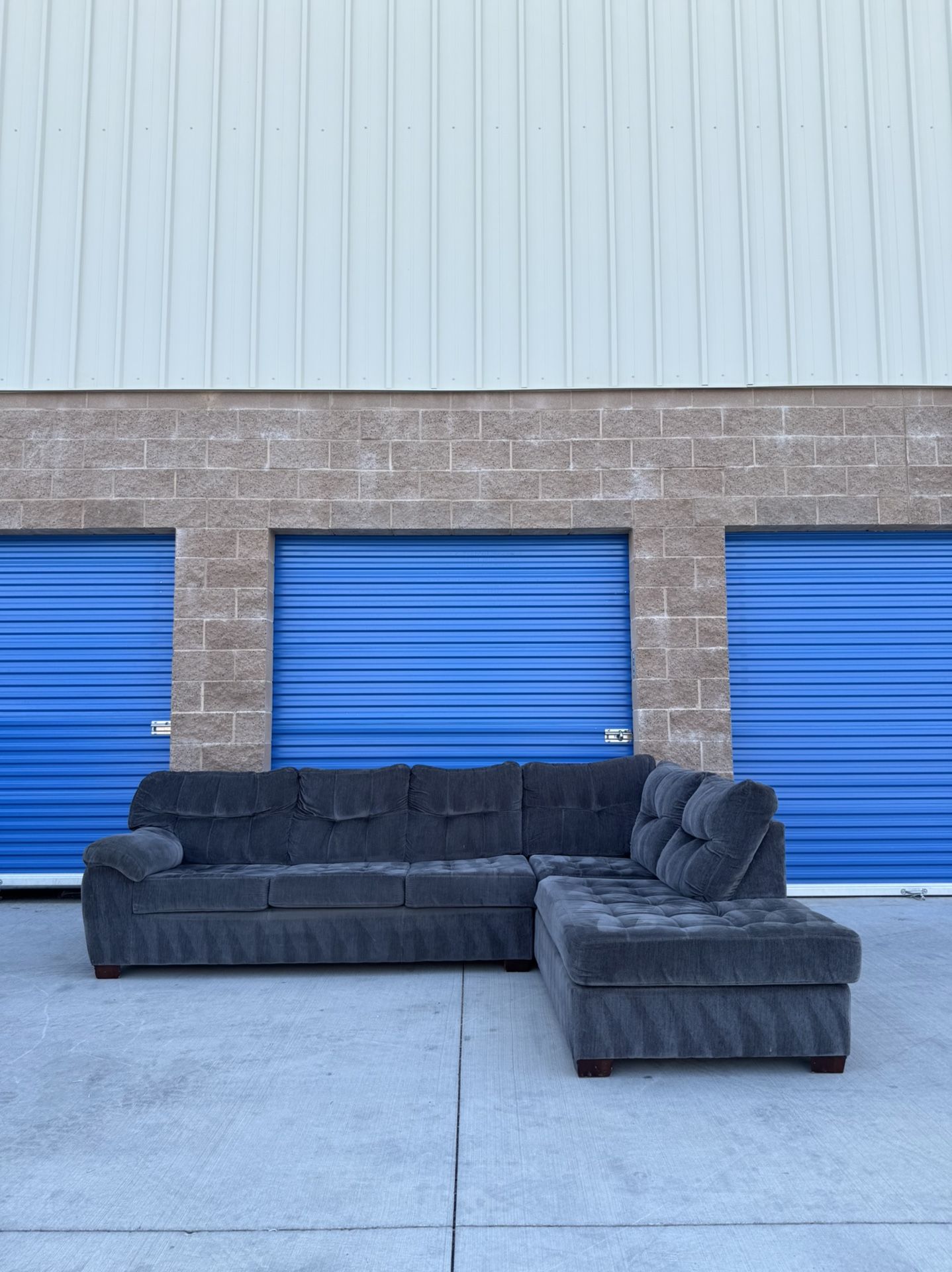 Dark Grey Sectional Couch With Chaise