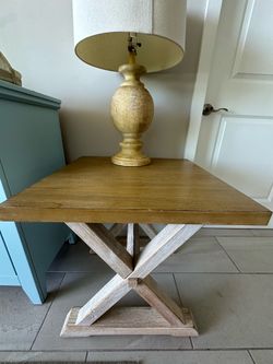 Kalani Coastal Solid Wood End Tables (Pair)