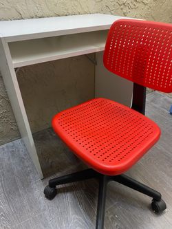 Red Swivel Desk Chair - Local Delivery for a Fee - See My Items