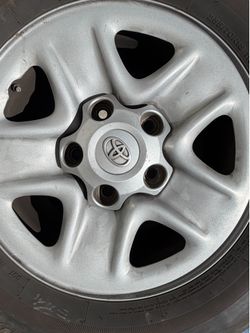 Tires Toyota tundra 5 lugs