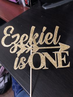 Custom cake topper