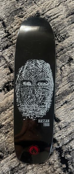 Black Label Omar Hassan Thumbprint 8.88