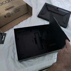 Wacom Cintiq Companion 2 II DTH-W1310 IC: 6888A-DTHW1310 FCC