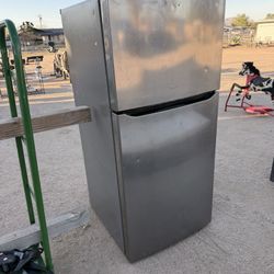 LG Stainless Steel Top - Bottom - Fridge LTCS20020V - (IN CLEANING PROCESS) 