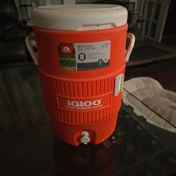 Igloo 5-Gallon Beverage Water Cooler