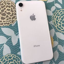 iPhone XR  64 GB Unlocked 
