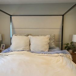 King Canopy Bed Linen Headboard 