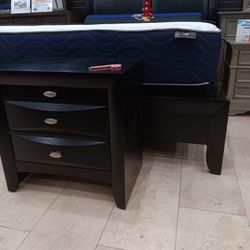 *Weekend Special*---Emily Black Sophisticated Bedroom Sets---Starting At $1099---Delivery And Financing👏