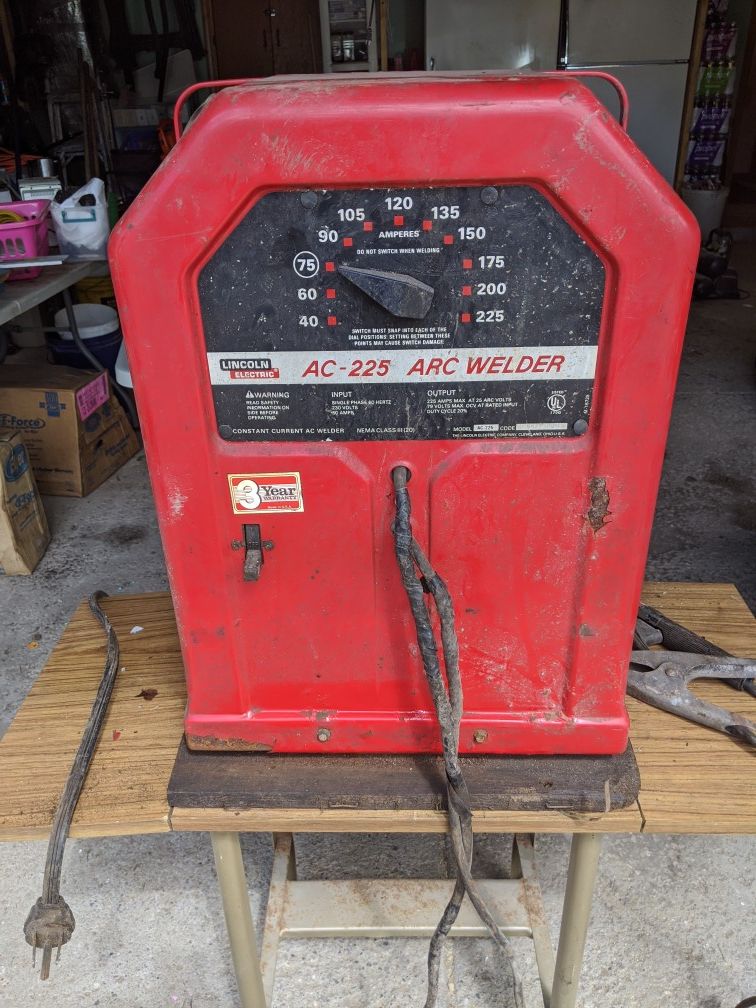 Lincoln electric ac225 arc welder