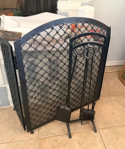 Fireplace screen and set