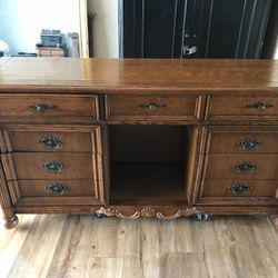 REDUCED PRICE - Oak 9-Drawer Dresser - $80