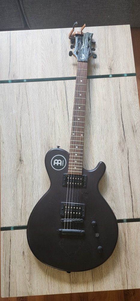 DeaN electric Guitar Small Size