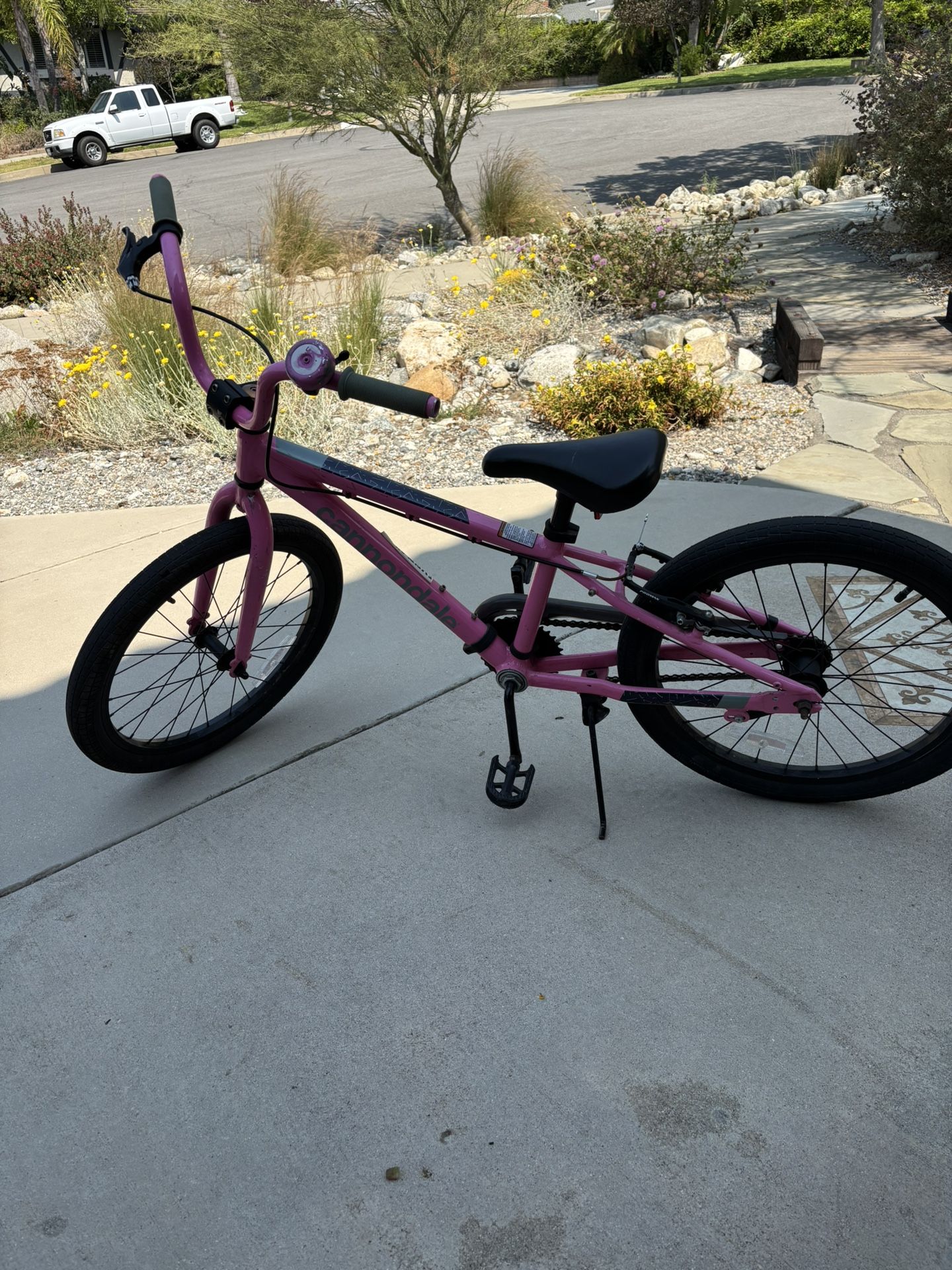 Girls Youth Cannondale Bike $45