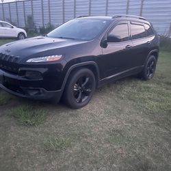 2018  Jeep   Cherokee   Latitude 