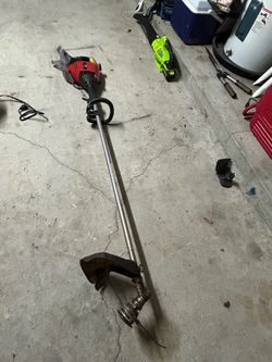 Craftsman Weedwacker 32cc Gas String Trimmer / Weed Eate