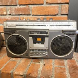Vintage Aiwa Stereo Radio Cassette Recorder, also known as Aiwa Stereo 926