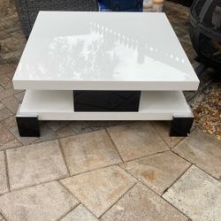 Great Table Only For 50$ Used