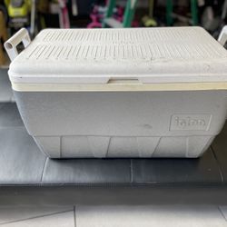 Igloo Cooler