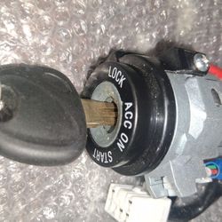 Hyundai Elantra 2011-2016 Igniton And Trunk Lock