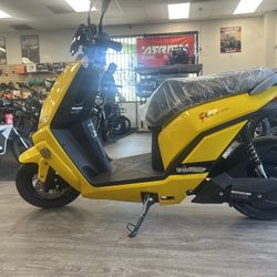 Lifan E3 1200W BOSCH 60V Electric Scooter 