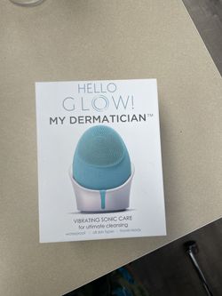 Hello Glow Dermetician