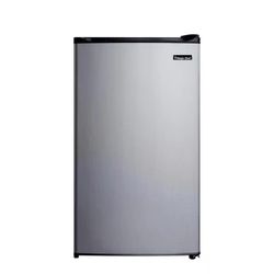 Magic Chef Mini FRIDGE

- 3.2 cu. ft. Mini Fridge in Stainless Steel Look without 

