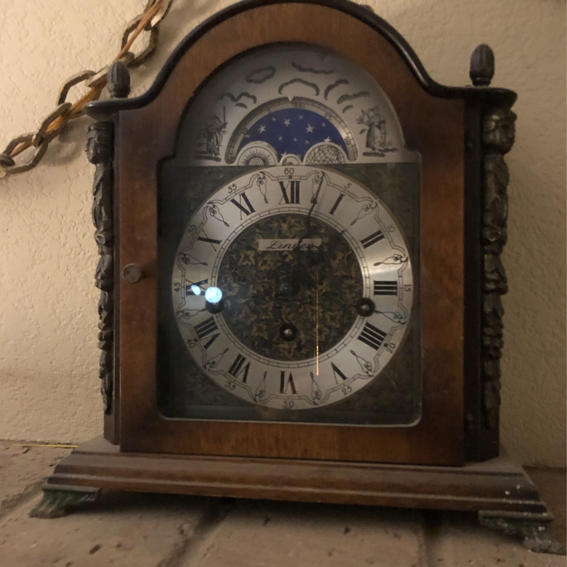 Antique Clock Wind Up