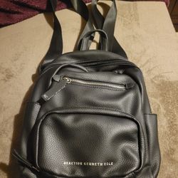 KENNETH COLE REACTION BACKPACK FOR SALE!