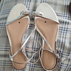 $2!!!!New Banana Republic Sandals