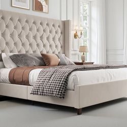 Duluth Upholstered Wingback Bed- Queen 