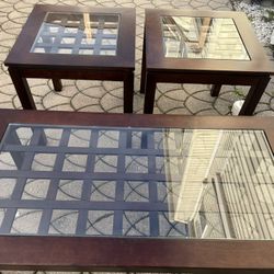  1 Coffee Table With 2 Side Tables 