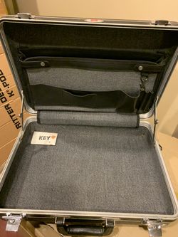 SKB attaché / Brief case needs