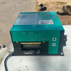 Cummins Onan Q2000 Equinox Inverter/charger