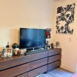 Dresser for Bedroom, Closet Organizers and Storage with 9 Drawers,Chest of Drawers with Metal Base