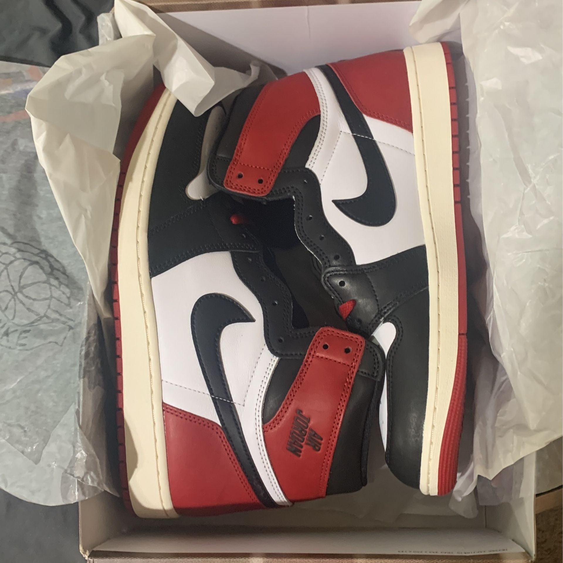 Jordan 1 Black Toe