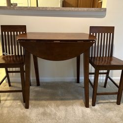 Table and Chairs - Estate Sale