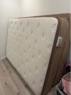 Trivoli Chateau Bamboo Pillowtop Full size boxspring and mattress