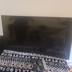 Curved Smart TV 
