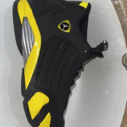 Jordan retro 14 top black and yellow