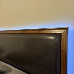 QUEEN SIZE BED PLATFORM FRAME 