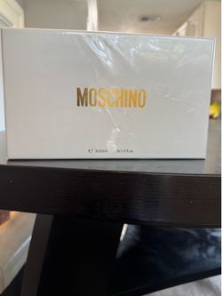 Moschino perfume