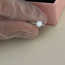 VVS1 Moissanite Ring 1 Carat