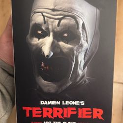 NECA ART THE CLOWN FIGURE (NEW)